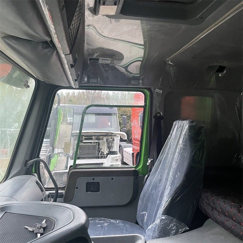 SINO ТРУК 12 колес 30 кубических метров HOWO 40 тонн 8x4 Подержанный грузовик с откидкой с производительностью