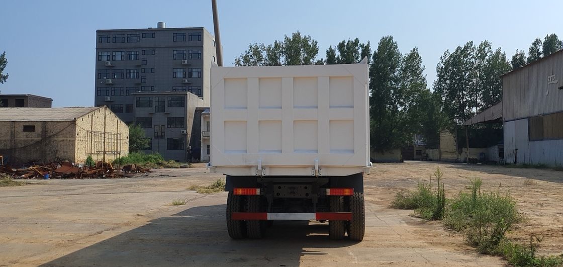 Размер грузового бака 6800*2350*1500 375 л.с.