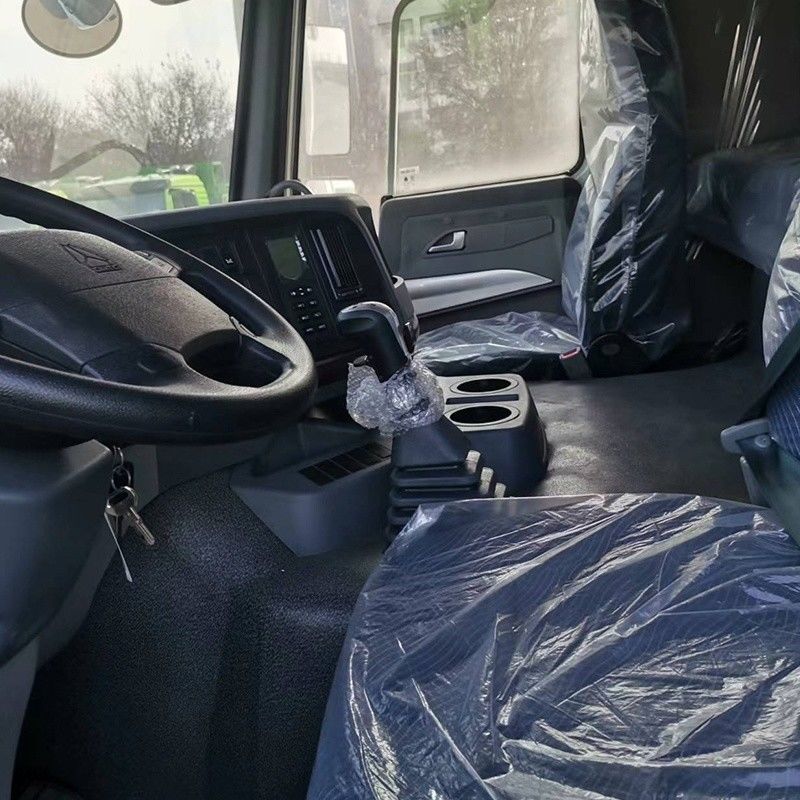 Мощный 2023 HOWO 371HP RHD 8X4 Dump Truck с стандартом выбросов Евро 3 12700 GVW