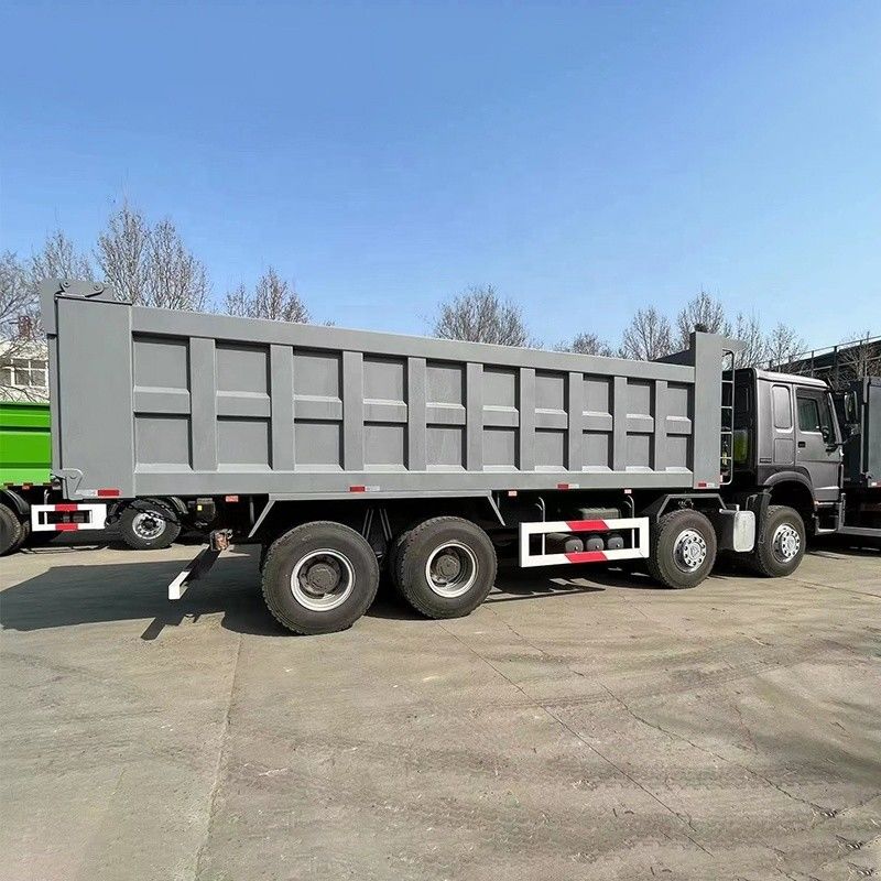 10 Передняя смена 2023 Sinotruk Howo 8x4 грузовик с наклоном грузовик с двигателем тяжелой работы