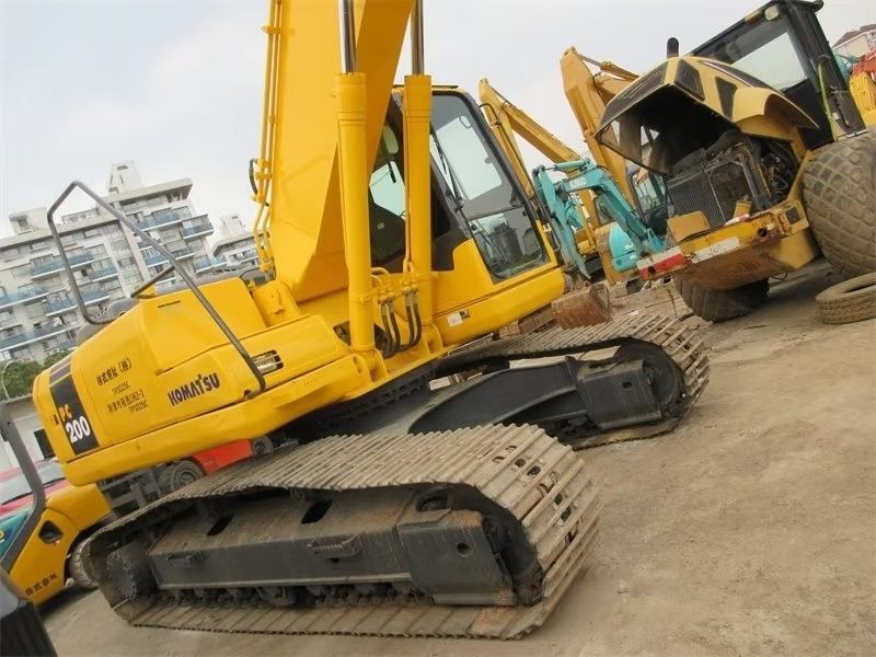 Кувшин 0.9CBM Komatsu Использованный экскаватор PC 200 Thumb Тяжелое оборудование для тяжелой работы