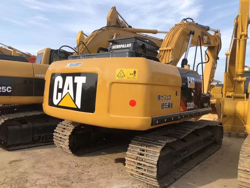 CAT320D Использованный экскаватор в ОАЭ Crawler Backhoe CAT320DL