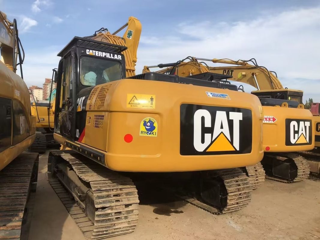 CAT320D Использованный экскаватор в ОАЭ Crawler Backhoe CAT320DL