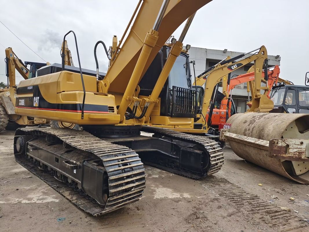 30 т экскаватор Использованный CAT 330B Crawler Гидравлический экскаватор с емкостью ведра 2,1 м3