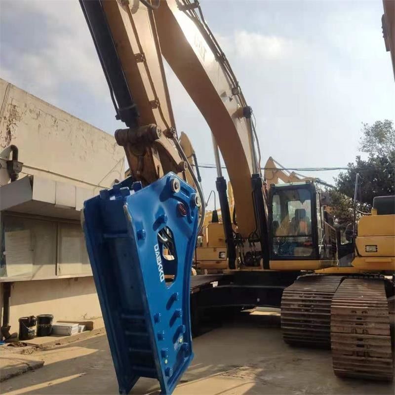 Подержанный экскаватор CAT 349E с емкостью в 1,2 м3 и рабочими часами 2001-4000