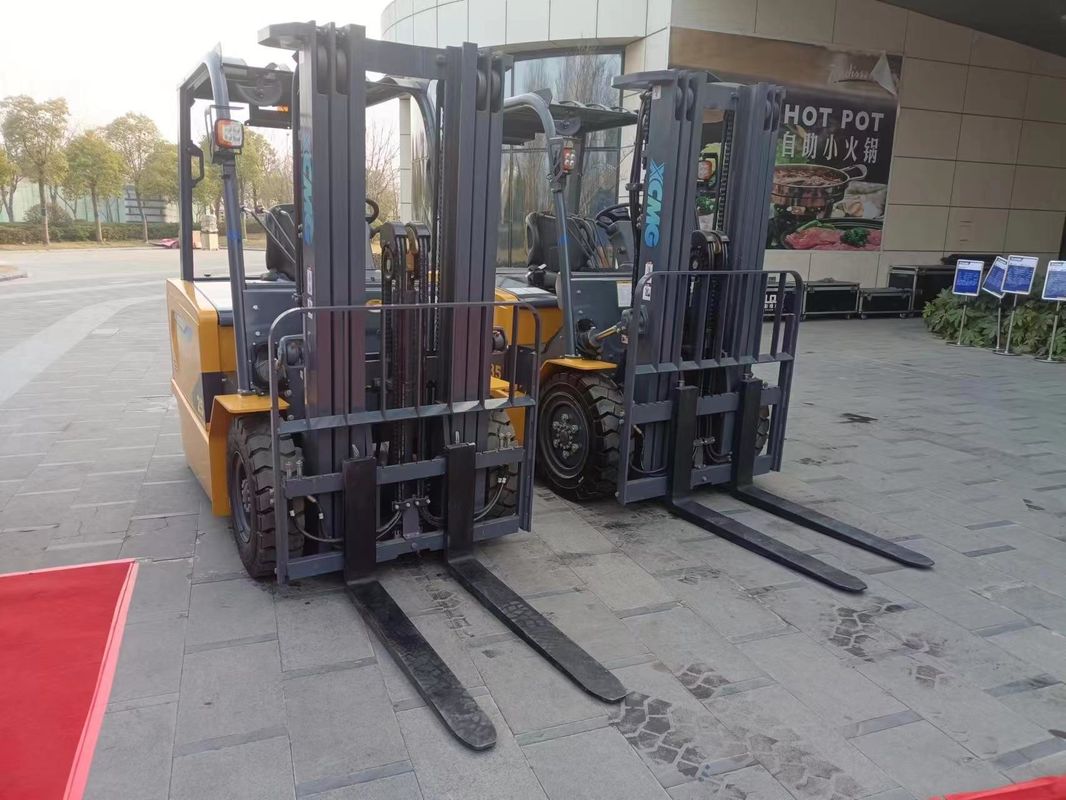 4900 кг. Вес 3 т. Номинальная грузоподъемность Электрический вилочный погрузчик для требований клиента