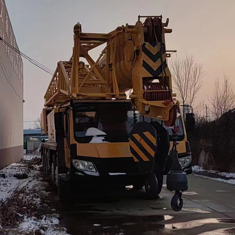 100 тонн QY100K Использованный грузовой кран Zoomlion с телескопическим прямой бум краном типа