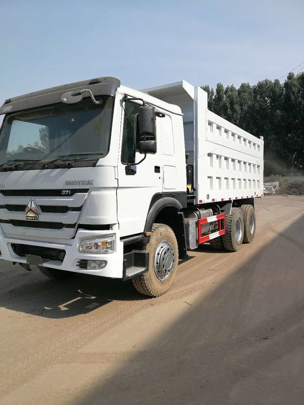 Нормальное сиденье водителя тяжелый грузовик Sino Sinotruk Howo 371hp 6x4 8x4 Tipper использованные грузовики