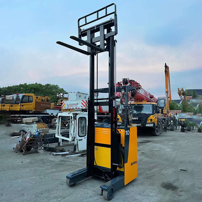 В хорошем состоянии, использованный 1000 кг электрический вилочный погрузчик TCM мощностью 3 тонны с электромотором