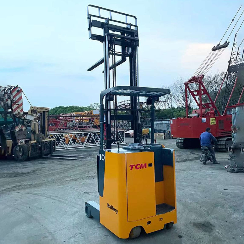 В хорошем состоянии, использованный 1000 кг электрический вилочный погрузчик TCM мощностью 3 тонны с электромотором