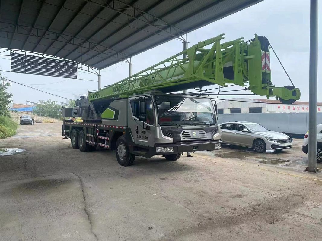 Грузовик Zoomlion Mobile Crane 25T Использованный кран с максимальной грузоподъемностью 25TON.