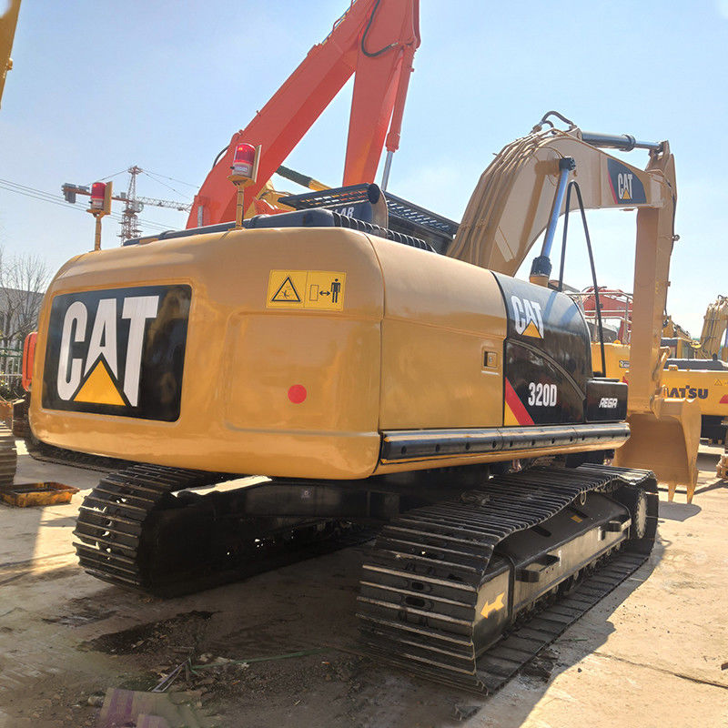 Использованный экскаватор CAT 320D грузоподъемностью 20 тонн с топливным баком 410 л и емкостью ведра 1 м3