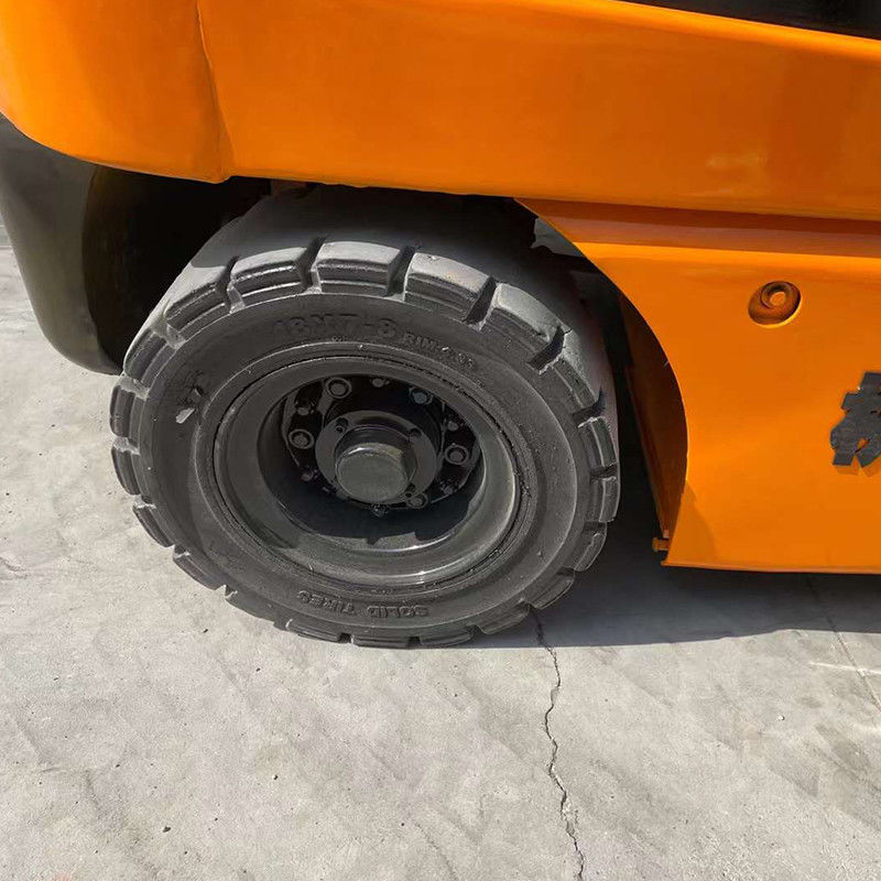 Нескользящая внедорожная шина 2 двери 2,5 тонны электрический вилочный погрузчик с весом 2500 кг