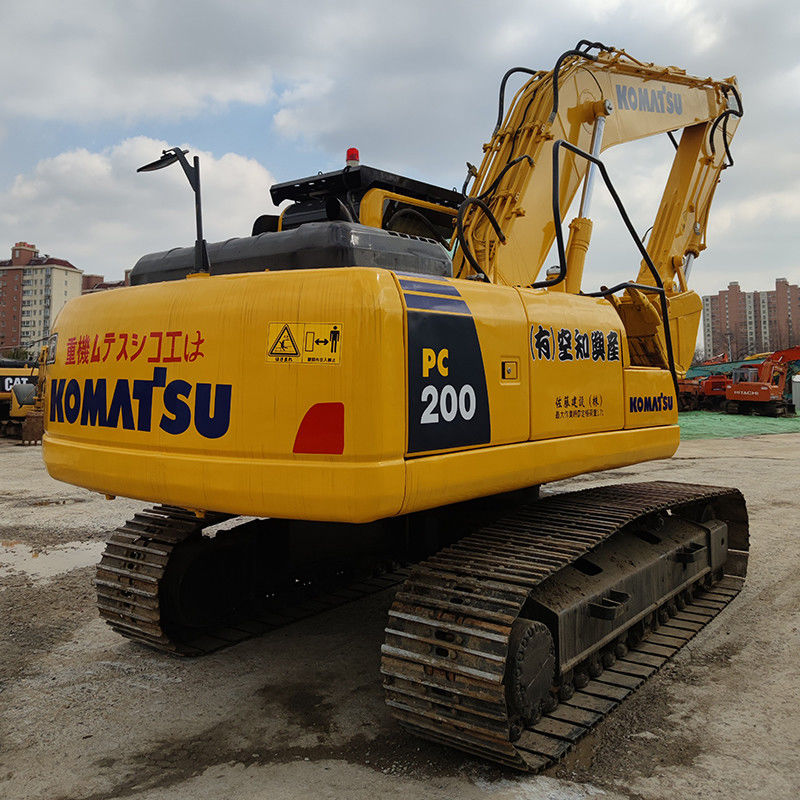 20 тонн Komatsu PC 200 Япония Использованный экскаватор с и 3.1/4.2/5.5 км/ч скорость ходьбы