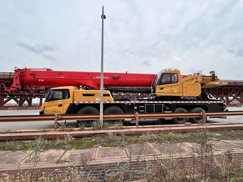 YCK09 Двигатель STC800E-1 Мобильный гидравлический грузовик для грузовиков 25-50 тонн 14990*2800*3940 мм