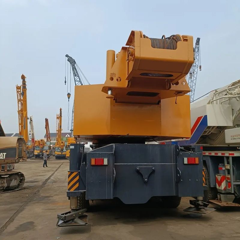 Верхний STC1000T 100-тонный тяжелый гидравлический грузовой кран с максимальной мощностью 353/1900 кВт/в/мин