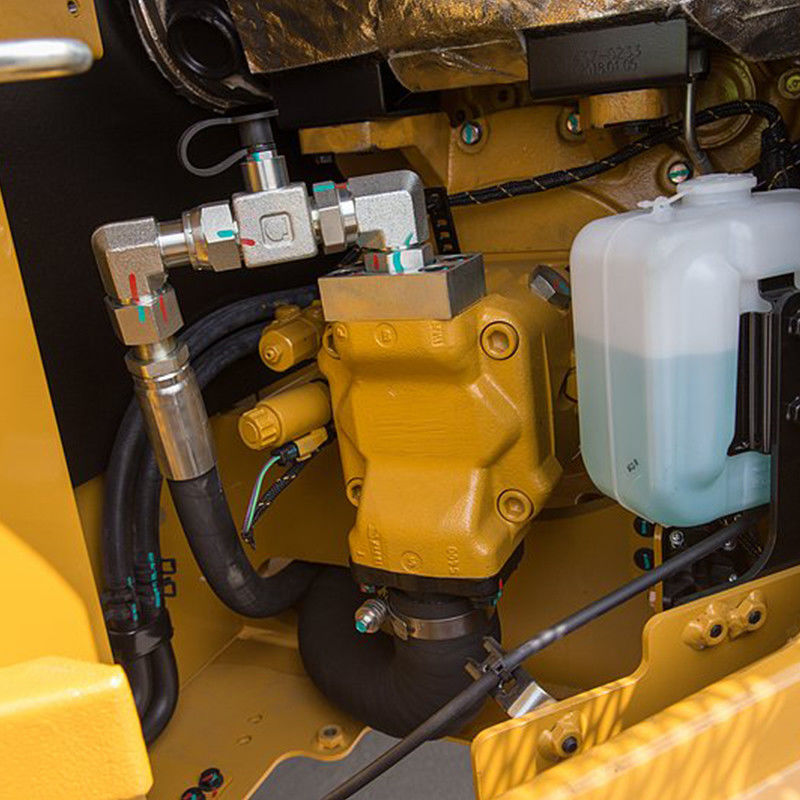 Использованный экскаватор CAT 310 с длиной бума 5700 и гидравлическим цилиндром Кавасаки