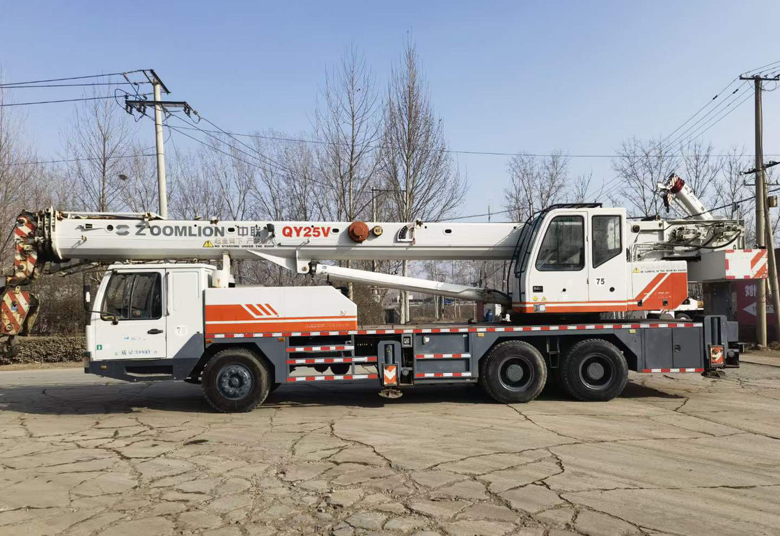 Zoomlion QY25V 25t подержанный грузовой кран с гидравлическим насосом в отличном состоянии