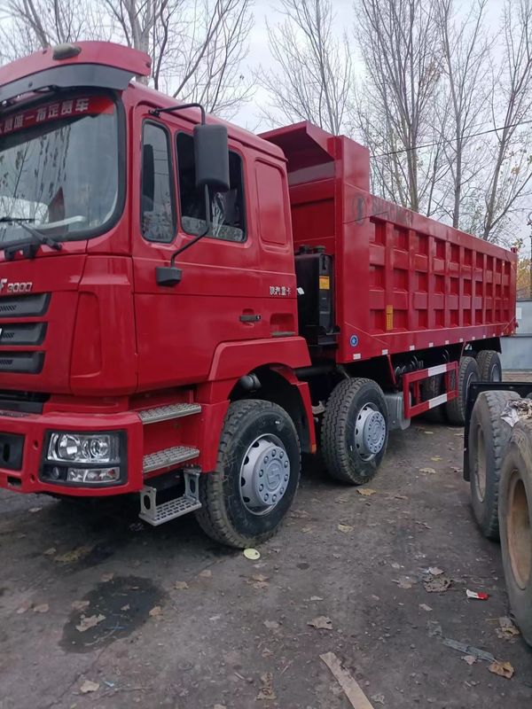 Shacman F3000 8x4 грузовик с баком груза Размеры 7600 X 2300 X 1500 мм