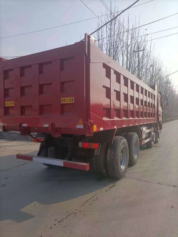 Shacman F3000 8x4 грузовик с баком груза Размеры 7600 X 2300 X 1500 мм