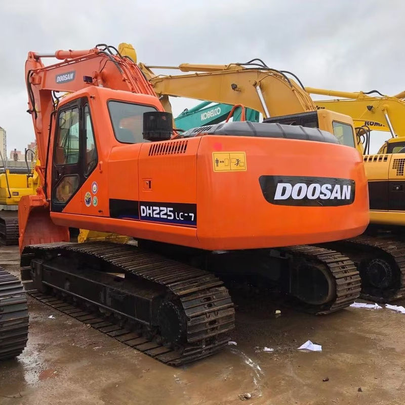 2001-4000 Рабочее время Доусан DX225 Использованный экскаватор с прочим гидравлическим клапаном