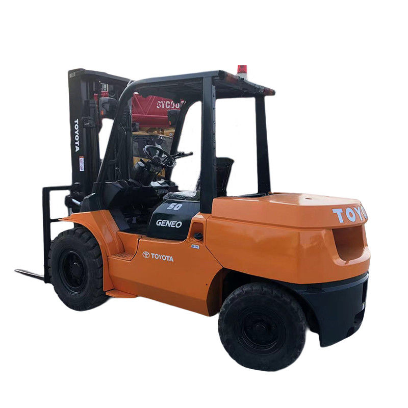 Использованный 5-тонный дизельный вилочный погрузчик с автоматической коробкой передач 4-х колесным приводом и шириной вилки 125