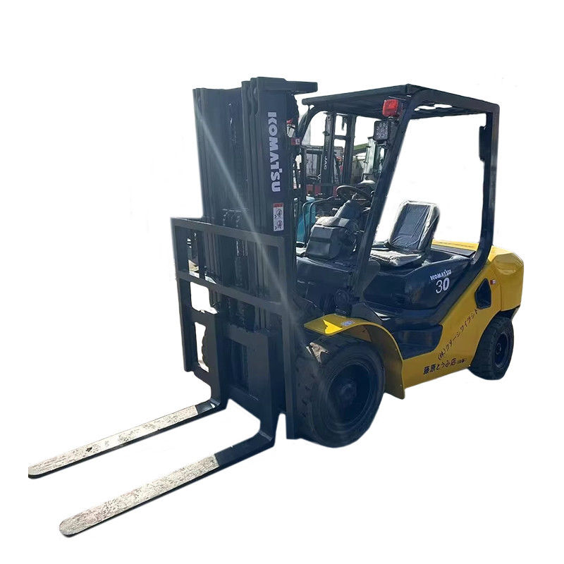 3 тонны дизельного топлива Япония Использованный вилочный погрузчик Komatsu FD30T Лучший вариант с типом двигателя 4D94E