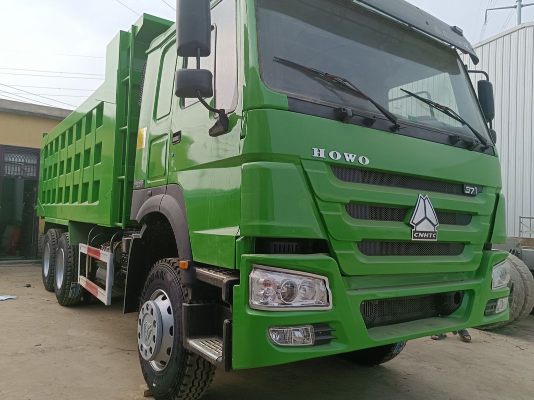 Подержанный Sinotruck 6x4 371hp 30tons Howo Tipper Dump Truck с ручной трансмиссией