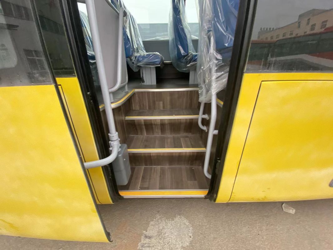 70 мест LHD Luxury Coach Bus Подержанный Yutong Bus в хорошем состоянии Дизельное топливо