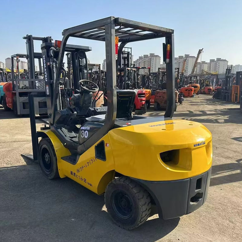 Главная FD30 Оригинальная Япония Komatsu Использованная погрузочная машина с 150 мм шириной вилки