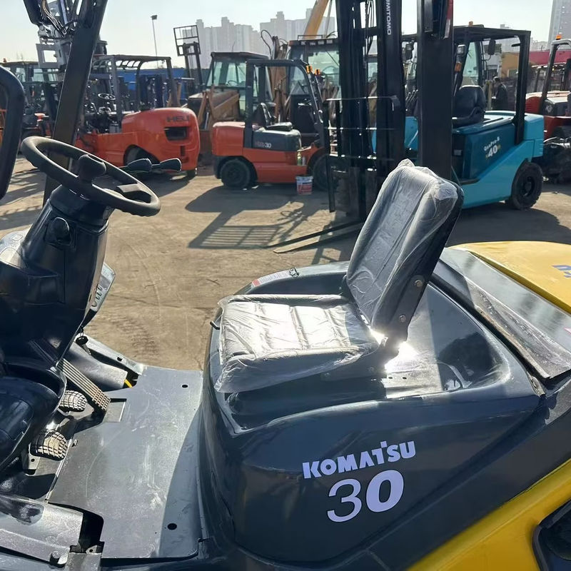 Главная FD30 Оригинальная Япония Komatsu Использованная погрузочная машина с 150 мм шириной вилки