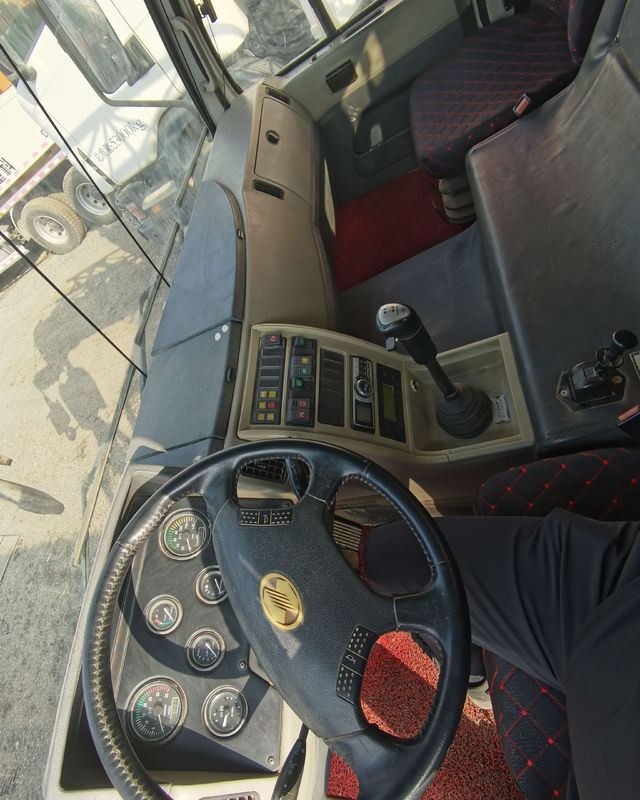 Использованный Zoomlion 25 тонн гидравлический грузовик с монтированным краном с максимальной высотой подъема 43 м