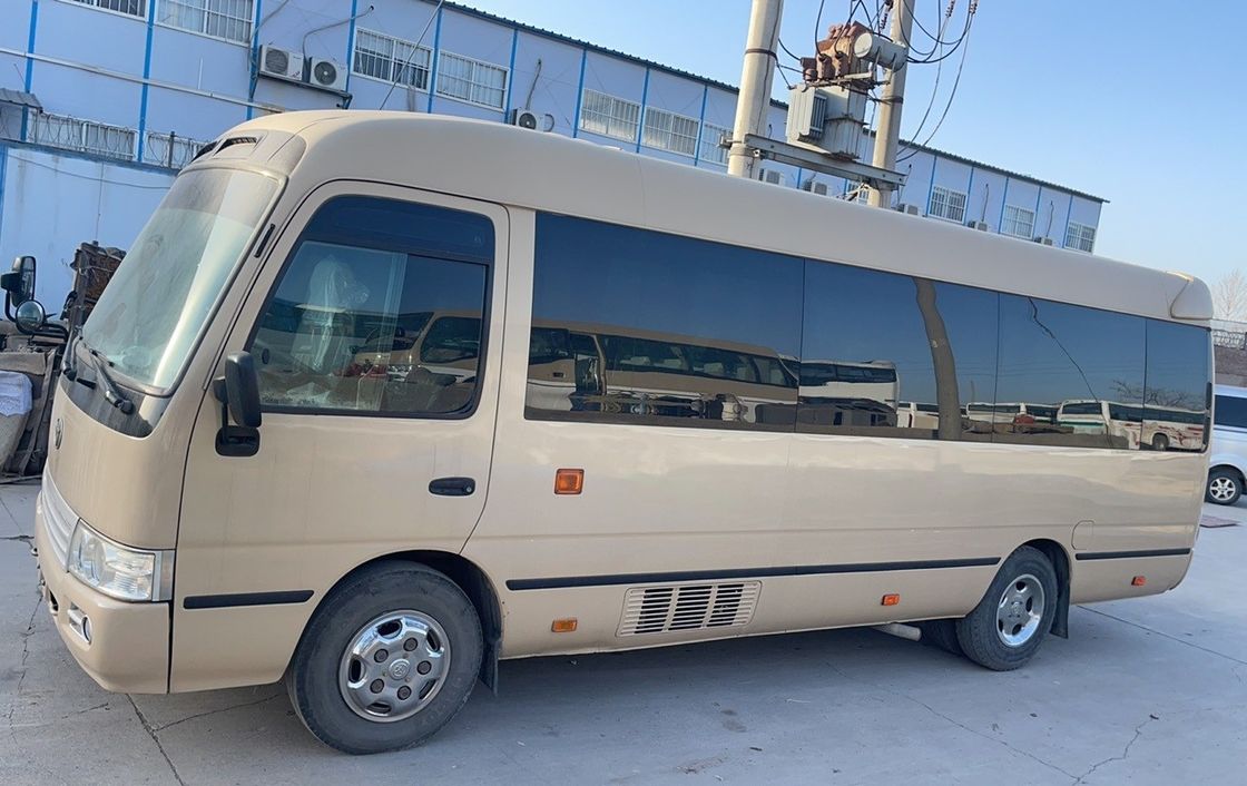 Автобус с высоким разрешением на 30 мест с объемом 4104 мл и дизельным топливом для удовлетворения ваших потребностей