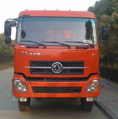 Использованный Dongfeng DFS4256 6x4 Тяжелый грузовик с откидным двигателем Максимальный крутящий момент Nm 1500-2000Nm