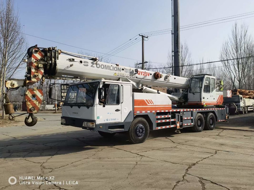 Самый продаваемый грузовик грузовика на колесах Zoomlion с грузоподъемностью 25 тонн с максимальной высотой подъема 41 м