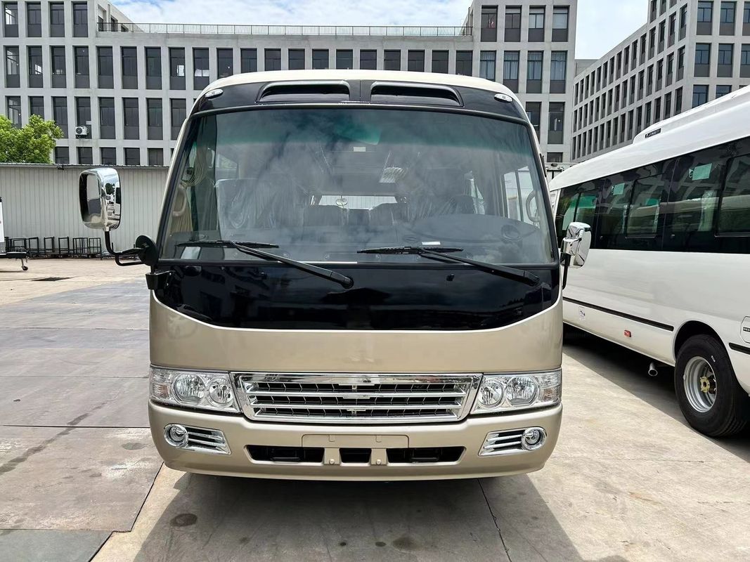 5900 кг G.V.W. Хорошо отремонтированный 19-местный небольшой пассажирский подземный автобус Toyota Coaster