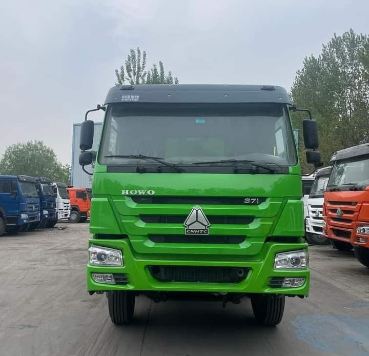 371 л.с./336 л.с./420 л.с. Подержанный грузовик Howo 8x4 с ручной коробкой передач