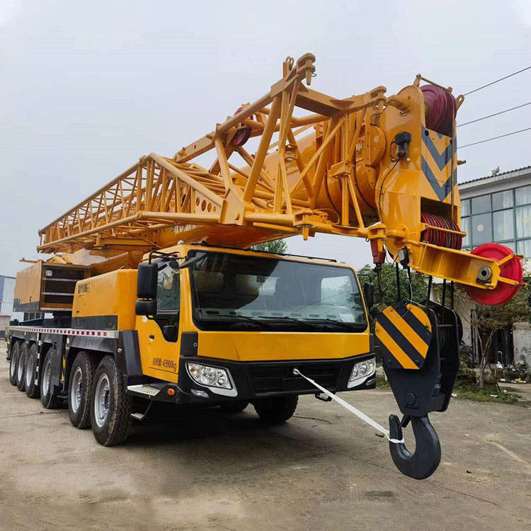 Использованный QY100 100 тонн телескопический грузовик 58000 кг Вес 2001-4000 рабочих часов