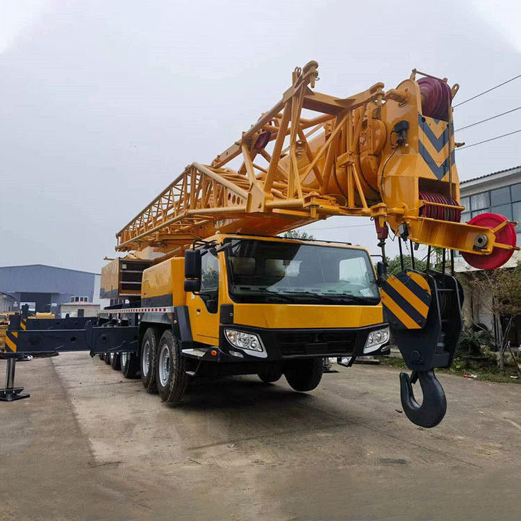 Использованный QY100 100 тонн телескопический грузовик 58000 кг Вес 2001-4000 рабочих часов