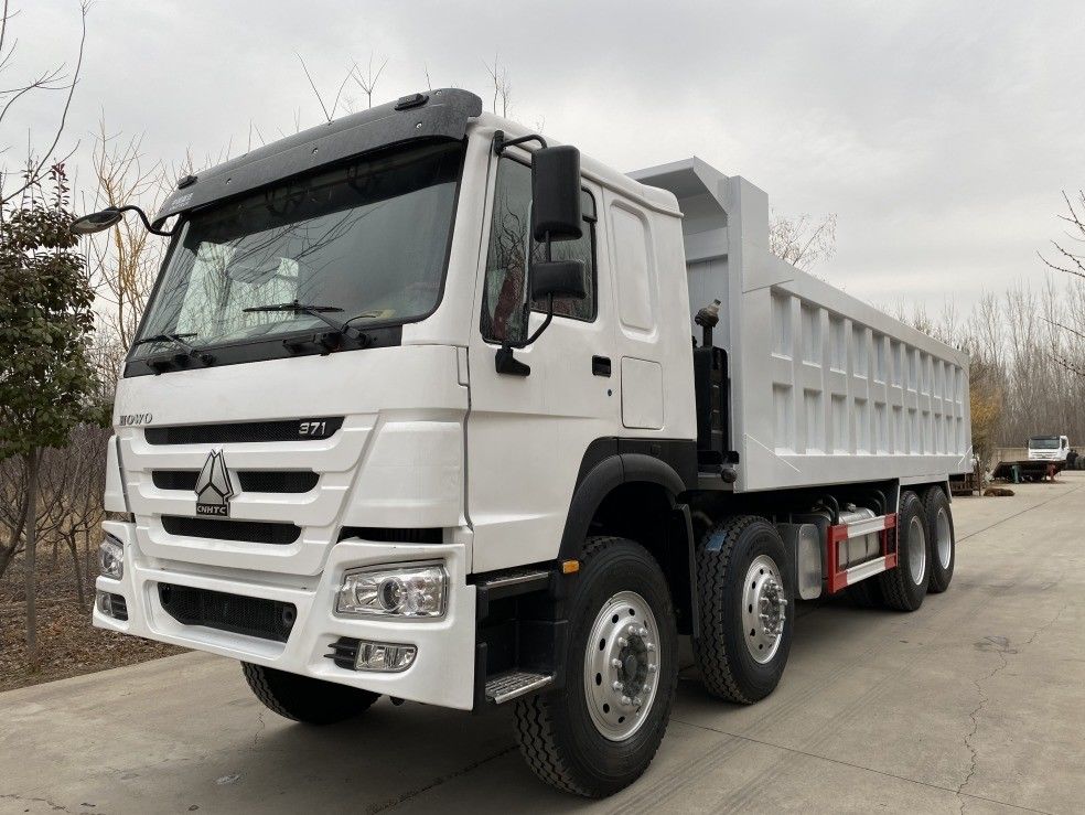 Использованный грузовик с нагрузкой 35 тонн Sinotruk HOWO 8*4 Дамп-грузовик 371HP для транспортировки шахт
