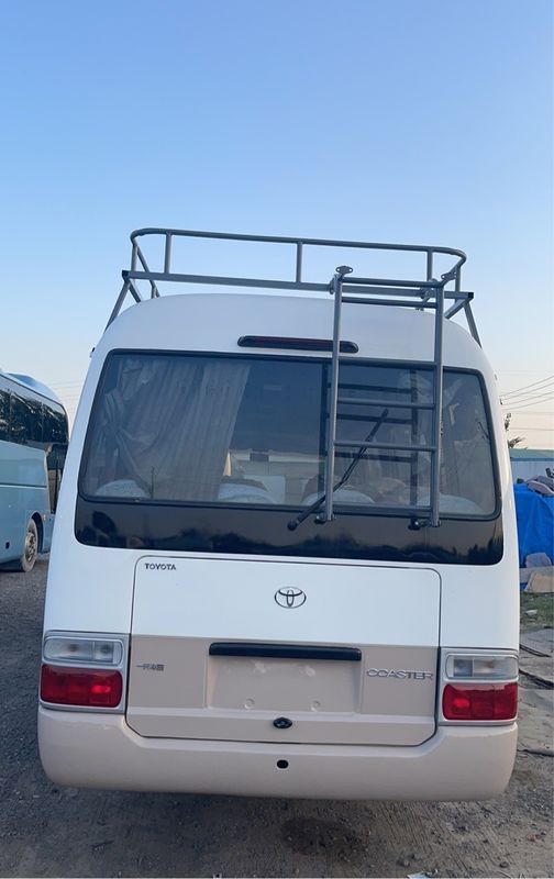 Подержанный автобус Toyota Coaster Luxury Левостороннее управление Дизельное топливо Максимальная мощность 113/5200 кВт