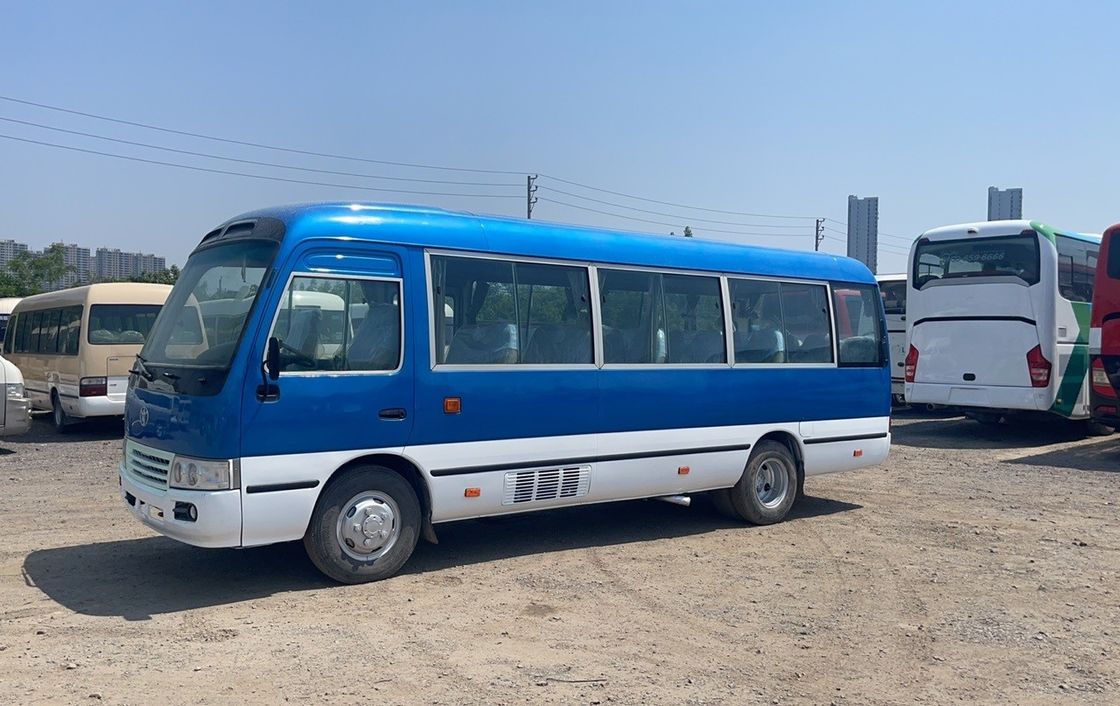 7005*2040*2785 мм Удобный стиль Подержанный Toyota Coaster 30-местный автобус с дизельным двигателем