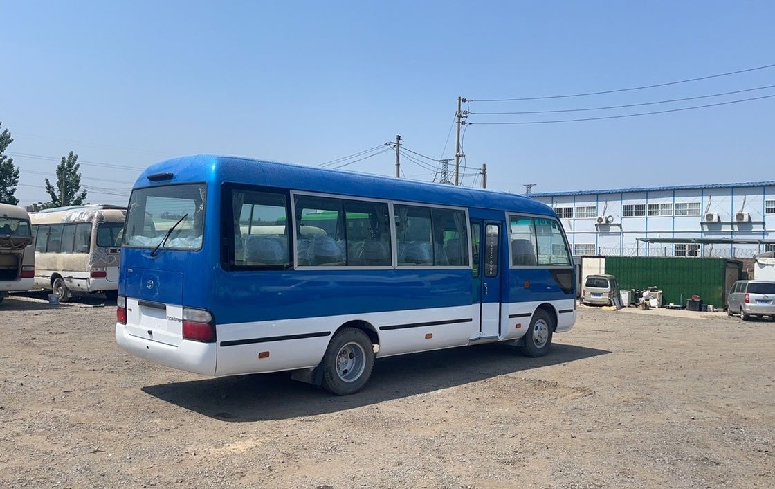 7005*2040*2785 мм Удобный стиль Подержанный Toyota Coaster 30-местный автобус с дизельным двигателем