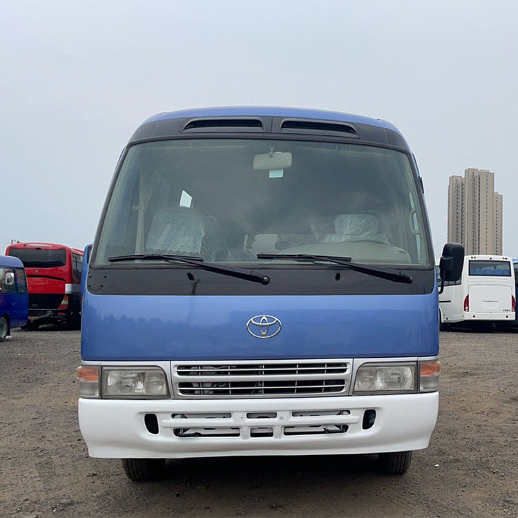 Запрос клиента Покупайте подержанный автобус Toyota с 30 местами и левым рулем