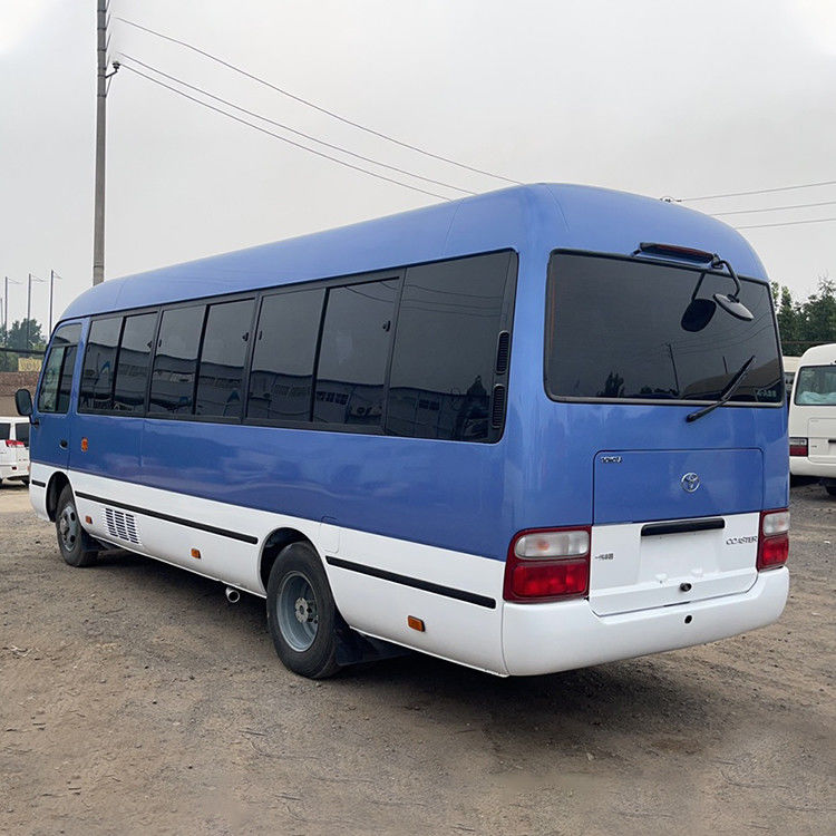 Запрос клиента Покупайте подержанный автобус Toyota с 30 местами и левым рулем