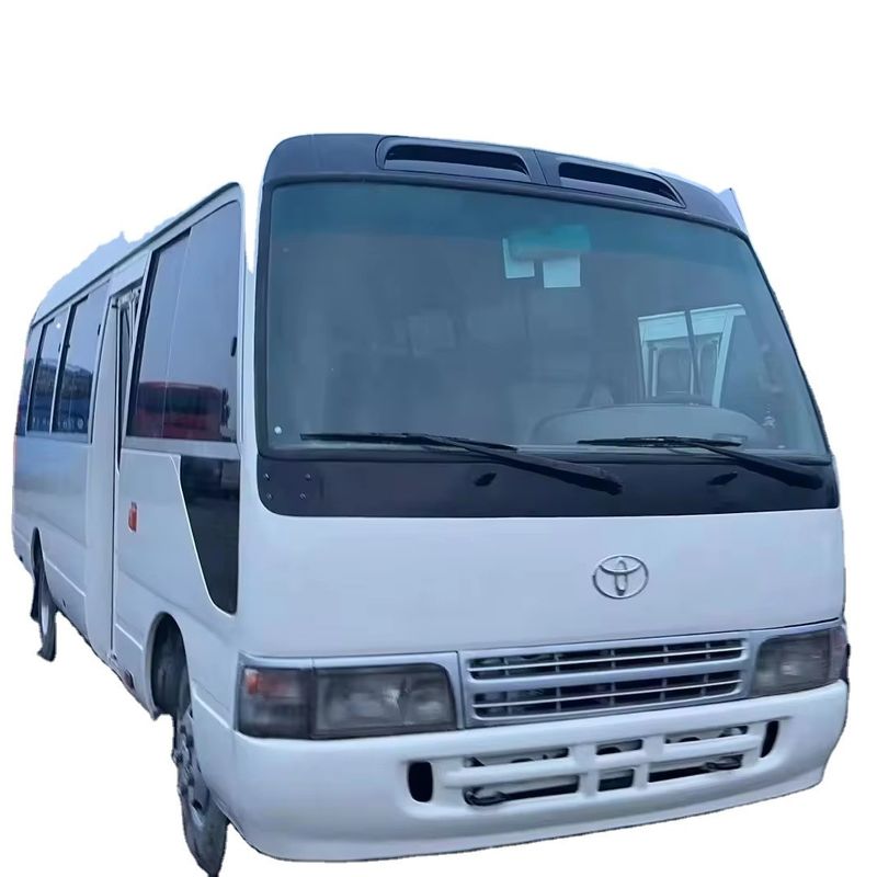 Автобус Toyota Coaster с левым приводом и измерениями 7005*2040*2785 мм