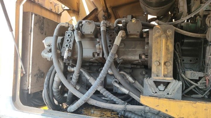 400 тонн QAY400 Гидравлический мобильный грузовик кран в Шанхае верхний гидравлический клапан для подъема