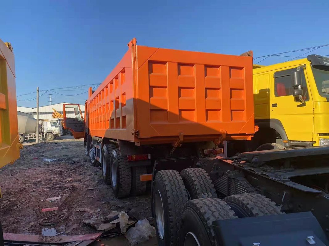 16 Номер шины LHD SINO Использованный грузовик HOWO 8X4 Тяжелый грузовик с переключателем с коробкой передач HW
