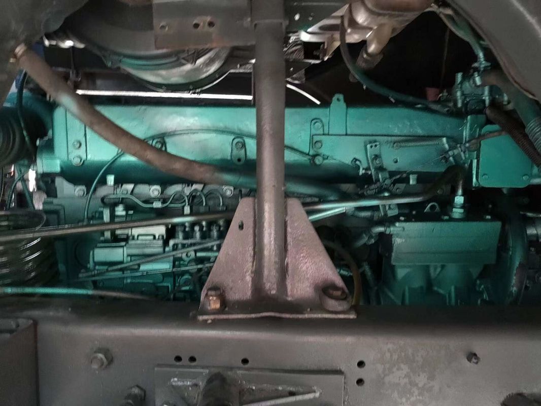 7300*2300*1500 Грузовой бак Использованный HOWO 8X4 Тяжёлый грузовой грузовик RHD Дизельный грузовик