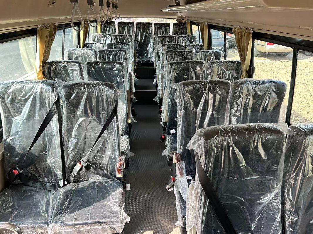 Максимальная скорость 100 км/ч Подержанный автобус Toyota Coaster 23-31 сиденья топливо бензин бензиновый двигатель